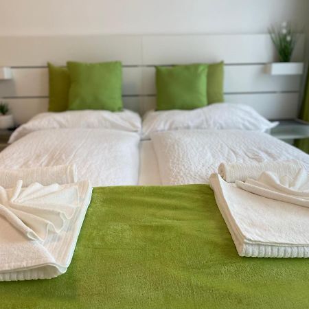 Siesta Apartman Balatonberény Esterno foto