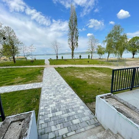 Siesta Apartman Balatonberény Esterno foto